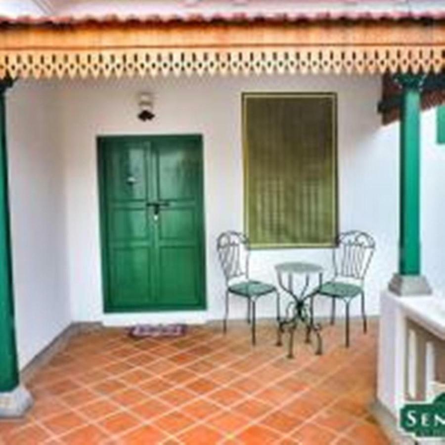 Villa Sentosa Kottakuppam Exteriör bild